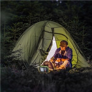 Naświetlacz LED V-TAC 20W ładowalny USB SAMSUNG CHIP funkcja SOS 3,7V li-ion IP44 VT-20-R 6400K 1400lm