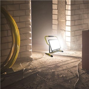 Projektor przenośny LED V-TAC 100W SAMSUNG CHIP IP65 3mb VT-109 6500K 8200lm 5 lat gwarancji