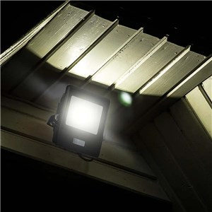 Naświetlacz LED V-TAC 30W SAMSUNG CHIP czujnik ruchu czarny Z mufą VT-138S 3000K 2340lm 5 lat gwarancji