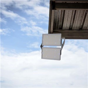 Projektor LED V-TAC CREE CHIP 500W czarny IP65 135Lm/W VT-48500 6500K 67500lm 6 lat gwarancji