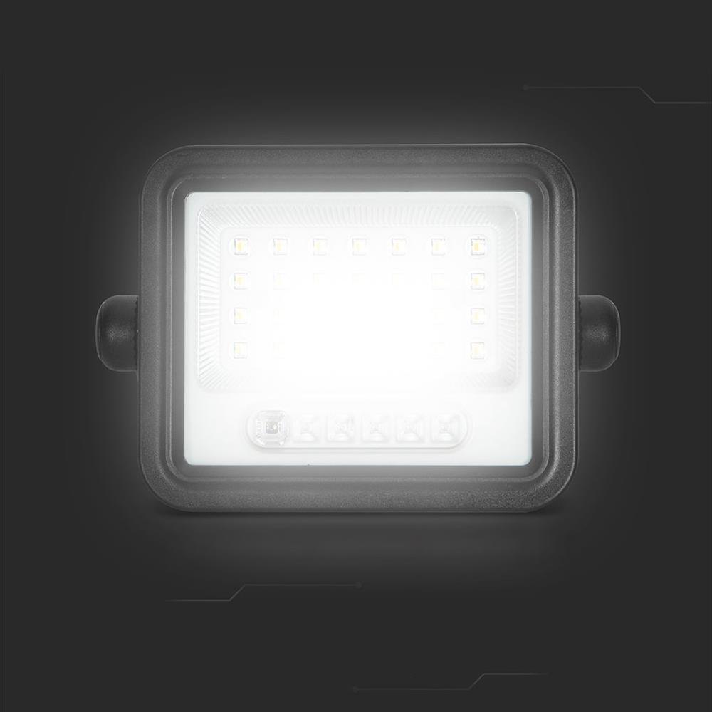 Naświetlacz LED solarny V-TAC 6W CCT pilot auto timer IP65 czarny VT-54W 700lm 3 lata gwarancji